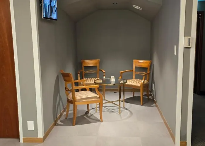 Pacific Hotel 4*