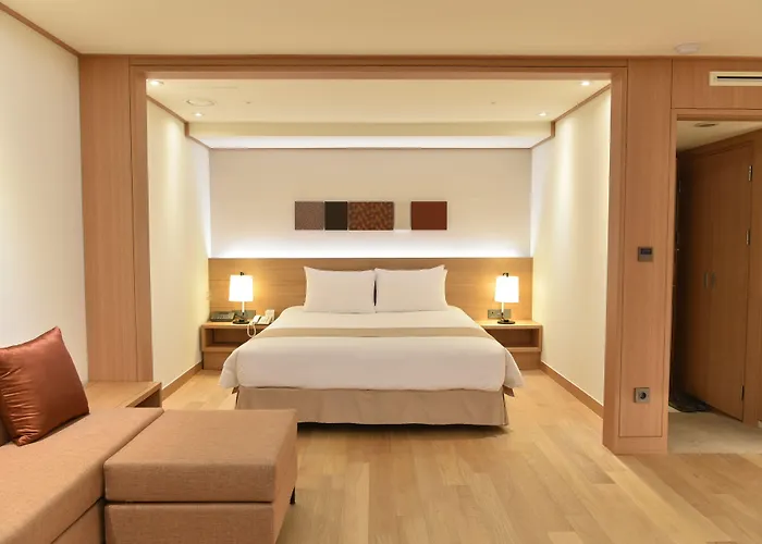 Hotel Pacific