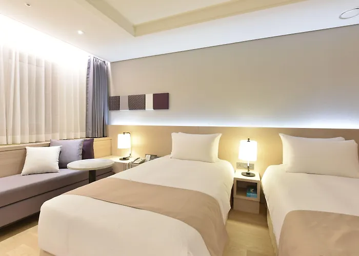 Pacific Hotel 4*