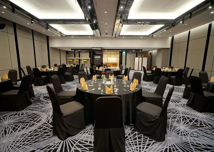 Pacific Hotel 4*